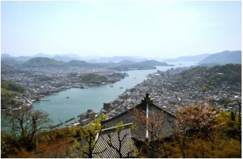 港町尾道の町並み