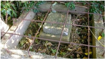 日和山の方角石