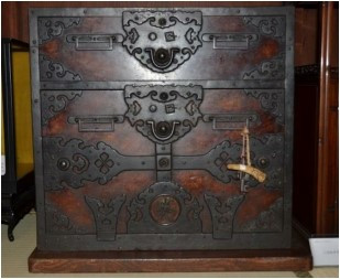 三国箪笥（船箪笥）