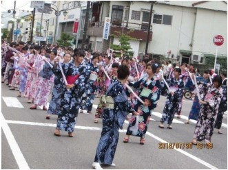 伏木帆柱起し祝唄