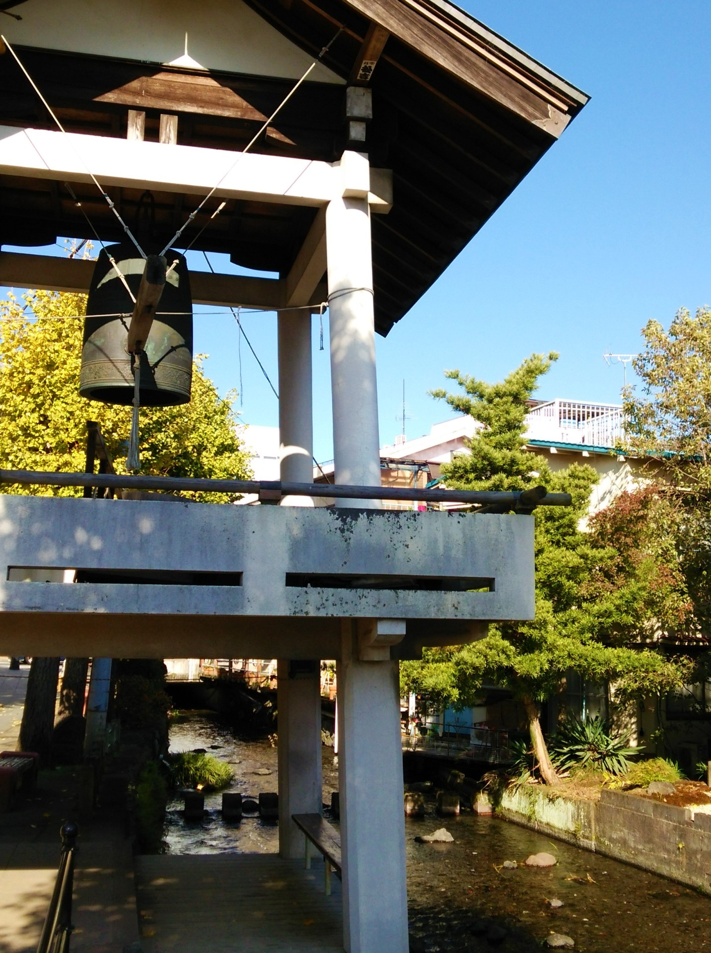 三石神社の時の鐘